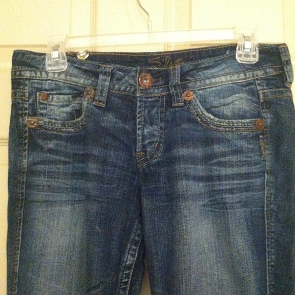 Silver Jeans - Picture 2 of 4