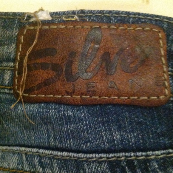 Silver Jeans - Picture 4 of 4