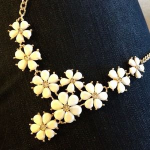 Flower power Necklace