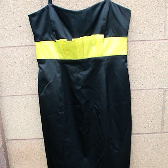 Black & Yellow Dress - Picture 2 of 4