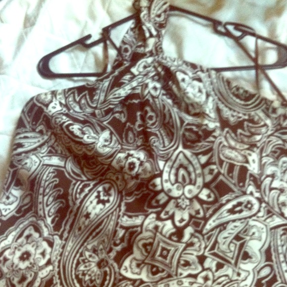Dark brown/white paisley halter