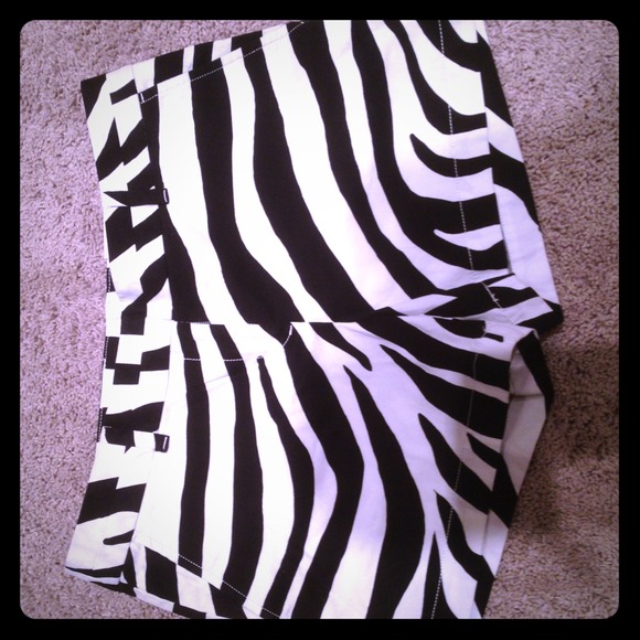 SOLD** anne Taylor Loft zebra striped shorts.