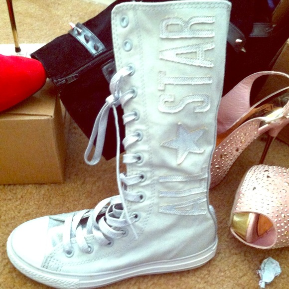 Chucks! High top Converse - Picture 1 of 1