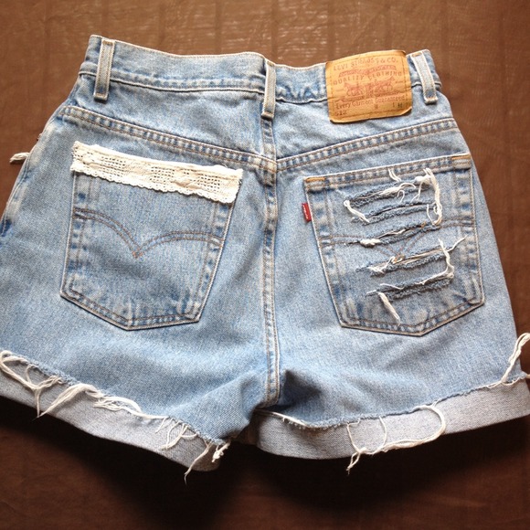 Elite//Vintage embroidery from linen.Levi shorts. - Picture 3 of 4