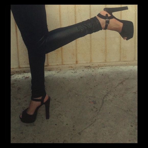 Beautiful high heels! 👠👍🙀