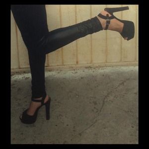 Beautiful high heels! 👠👍🙀