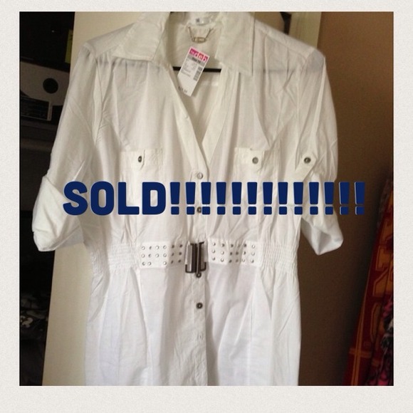 🚫SOLD🚫White Blouse