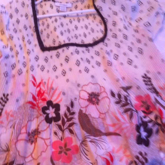 Brown/white/coral peasant top