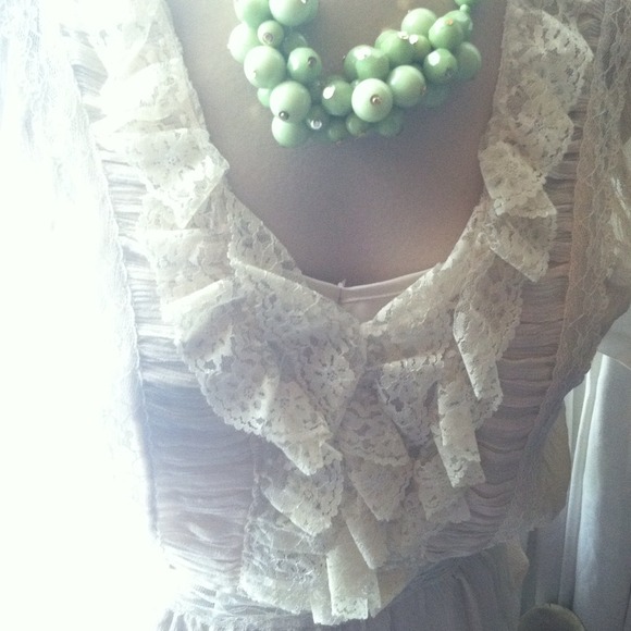 {] Sold [} Ruffled sheer blouse - Picture 2 of 4