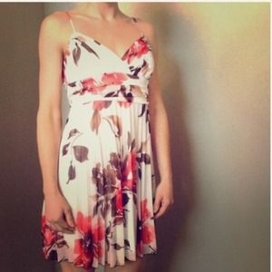 Floral pleated summer dress