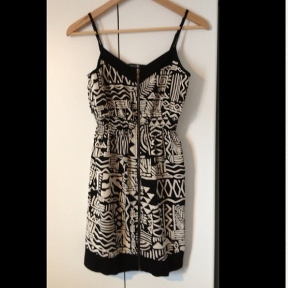 Black and white patterned mini summer dress