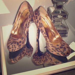 Never worn Leopard print heels