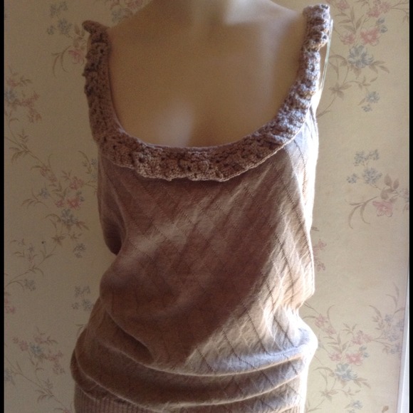 Trina Turk beige sweater top
