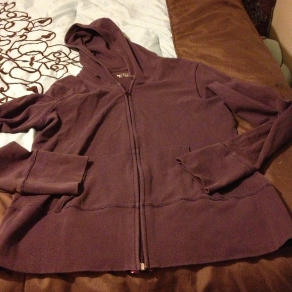 VS Tee Shop plum color zip up hoodie size XL