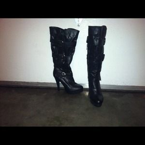High heel leather boots