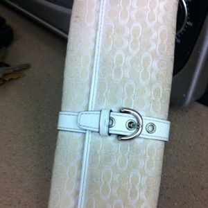 ***SOLD***Coach wrist purse