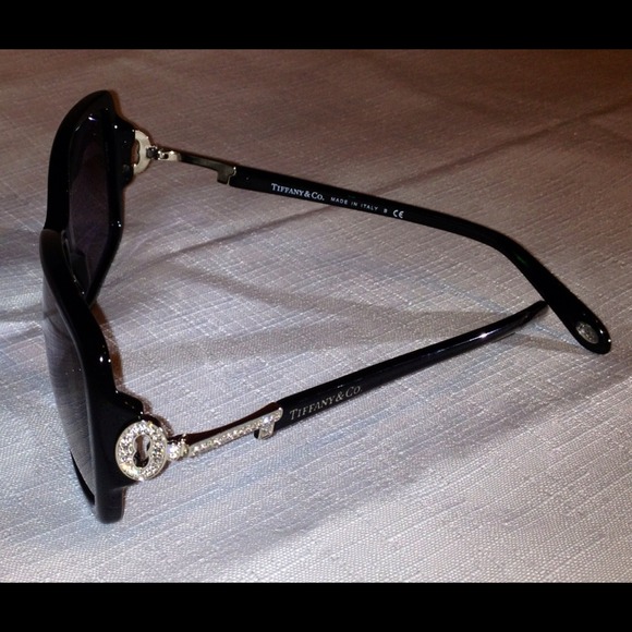 🌟🌟SOLD🌟🌟Tiffany Squared Sunglasses