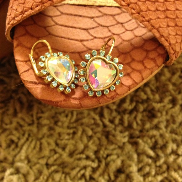 Gave away as a gift with purchase!