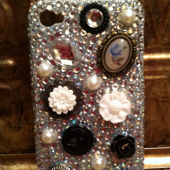 ✅SOLD✅ Victorian Bling iPhone Case