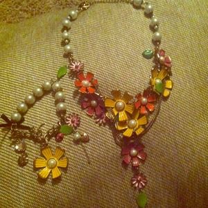 Betsey Johnson necklace & bracelet set