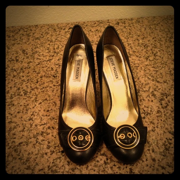 Wedge shoes