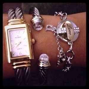 😍💞LOVE charm bracelet 💞😍