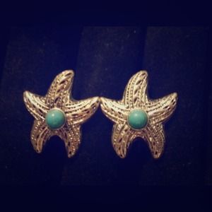 Just reduced!!Cute starfish earrings