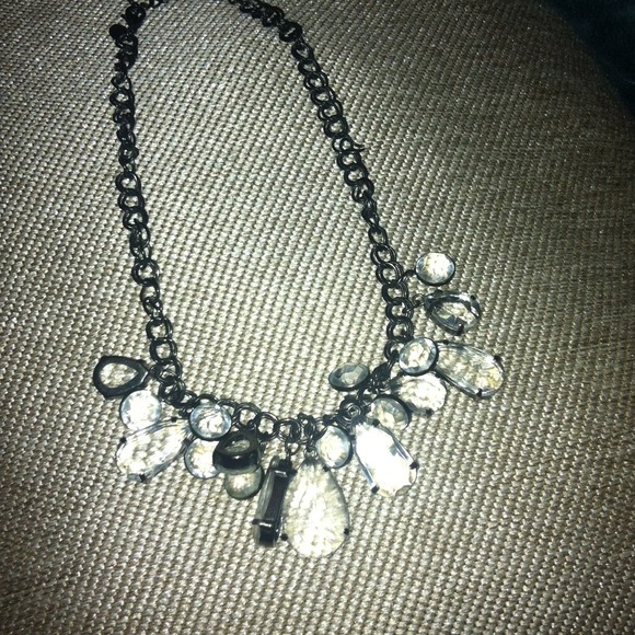 Express necklace