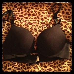 Bundle Bombshell like bra, and Victoria secret bra
