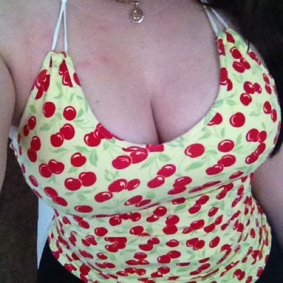 🎀MODA  cherry pinup greaser halter stretch top M