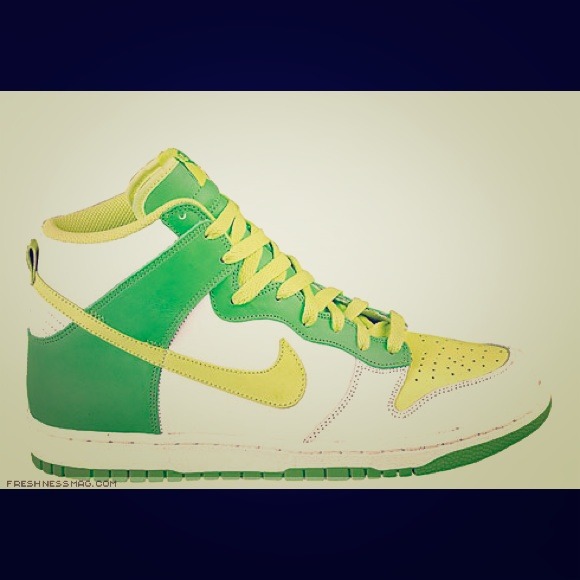Nike Neon / highlighter dunks