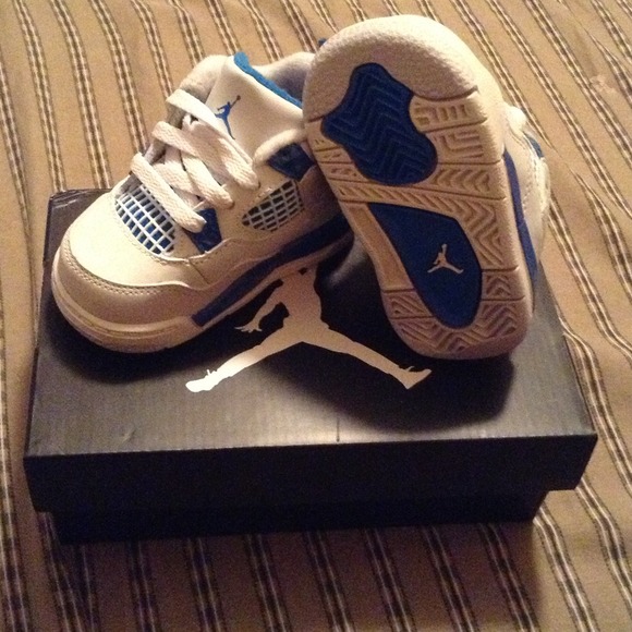 Jordan Retro 4 👟RESREVED👞