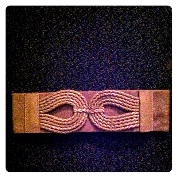 AKIRA beige waist belt