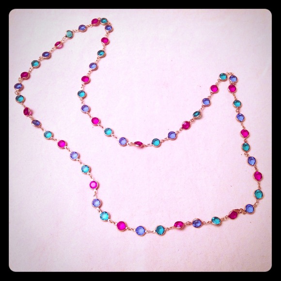 ❌SOLD❌Vintage Framed Glass Necklace
