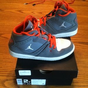 Boys Jordan's size 2 youth