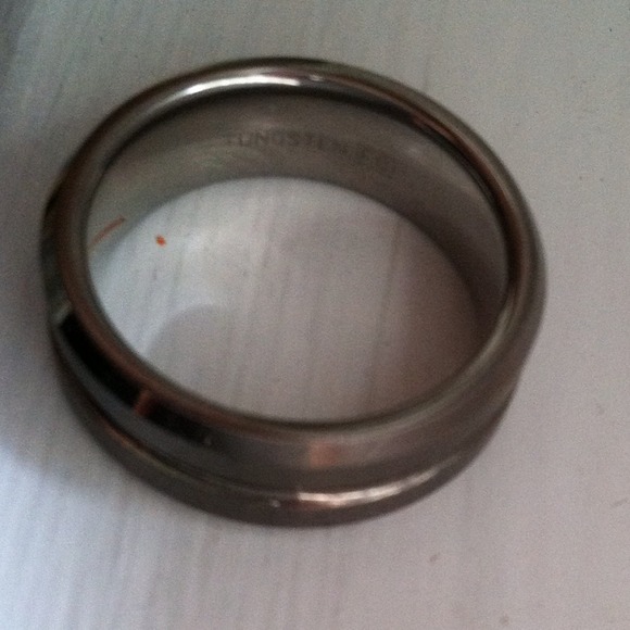 Tungsten ring size 9 - Picture 3 of 3