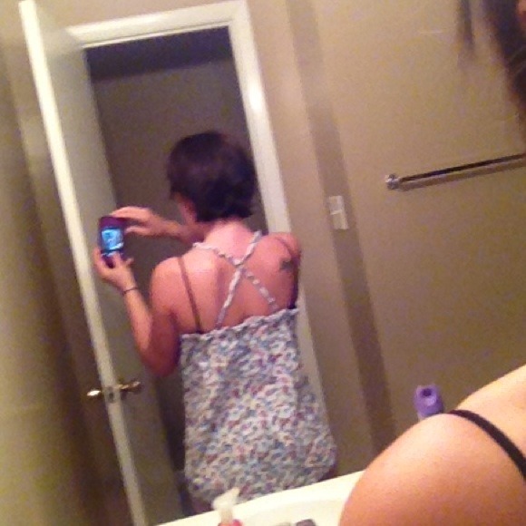 🔴SOLD IN BUNDLE - Picture 2 of 3