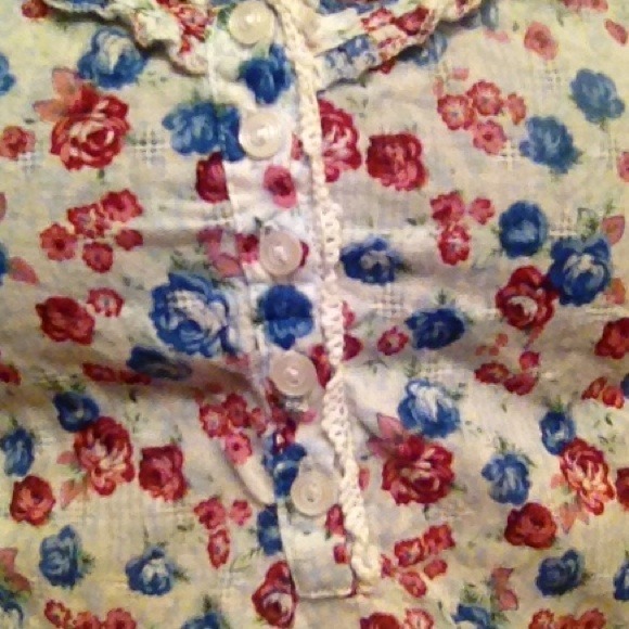 🔴SOLD IN BUNDLE - Picture 3 of 3