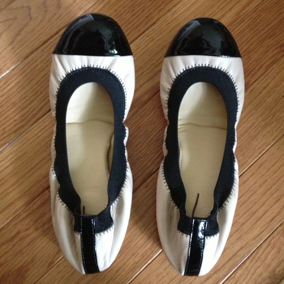 ❌Sold❌) J. Crew Mila Cap Toe Ballet Flat - Picture 2 of 3