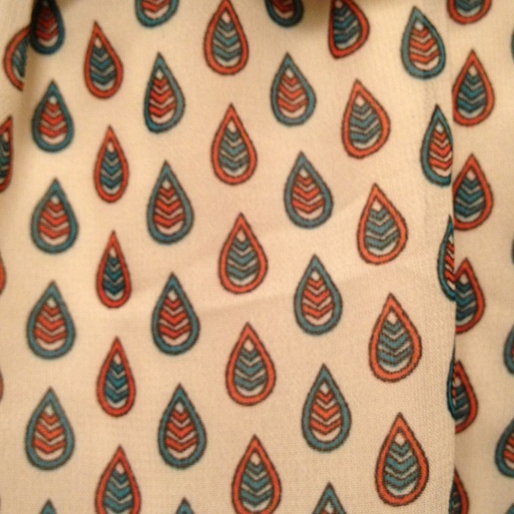 Adorable dress - Picture 4 of 4