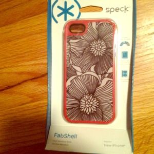 The Speck FabShell case iPhone 5 Peony