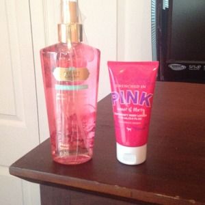 Victoria's Secret SECRET CRUSH 8.4&PINK lotion 2.5