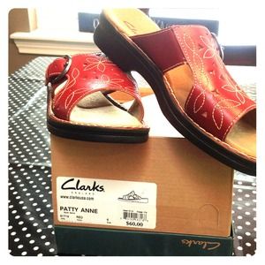 Clarks "Patty Anne" Red Size 6 Sandals