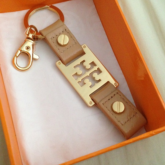 SOLD! Tory Burch keychain Beige - Picture 2 of 2