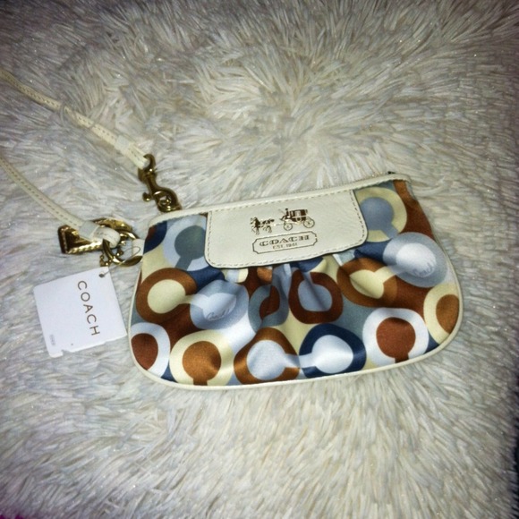 Authentic coach poppy wristlets!
