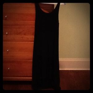 Alice + Olivia sleeveless black maxi dress Small