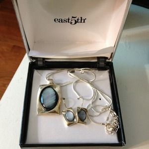Necklace&earings