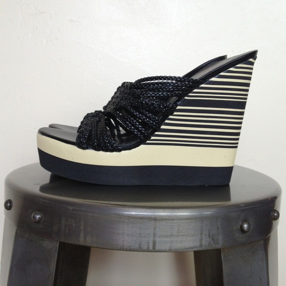 Colin Stuart wedge shoes