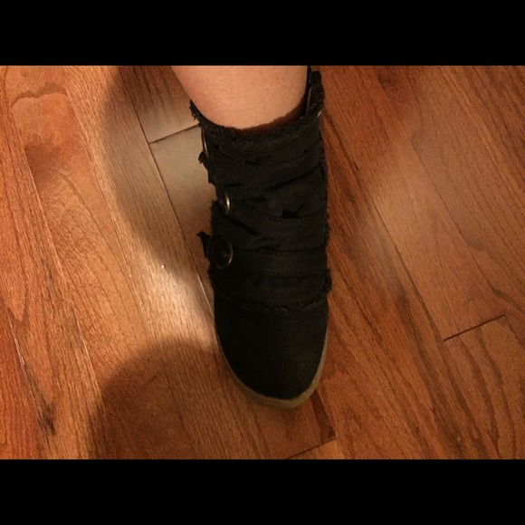 Canvas ankle shoes - Picture 2 of 4