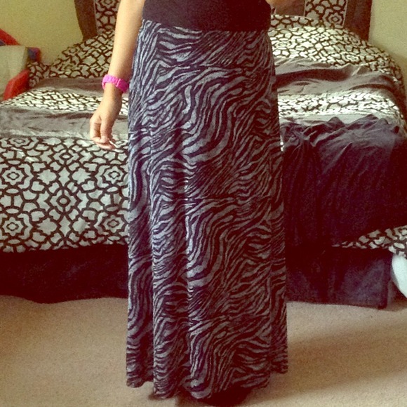 🔴SOLD🔴 Long Animal Print Skirt